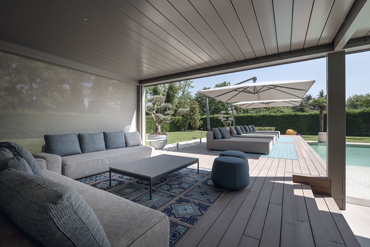 AP-110 Manual Louvered Pergola detail